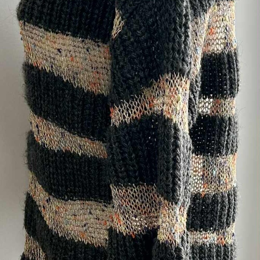 Tricotto Charcoal & Metallic Open-Knit Stripe Sweater w/ Shoulder Zippers - US M - Picture 6 of 16